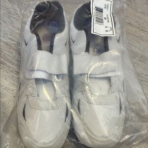 OMEGA Comfort Zone 475-09 tennis Walking Shoes Hook & Loop Closure Men 8 D NWT